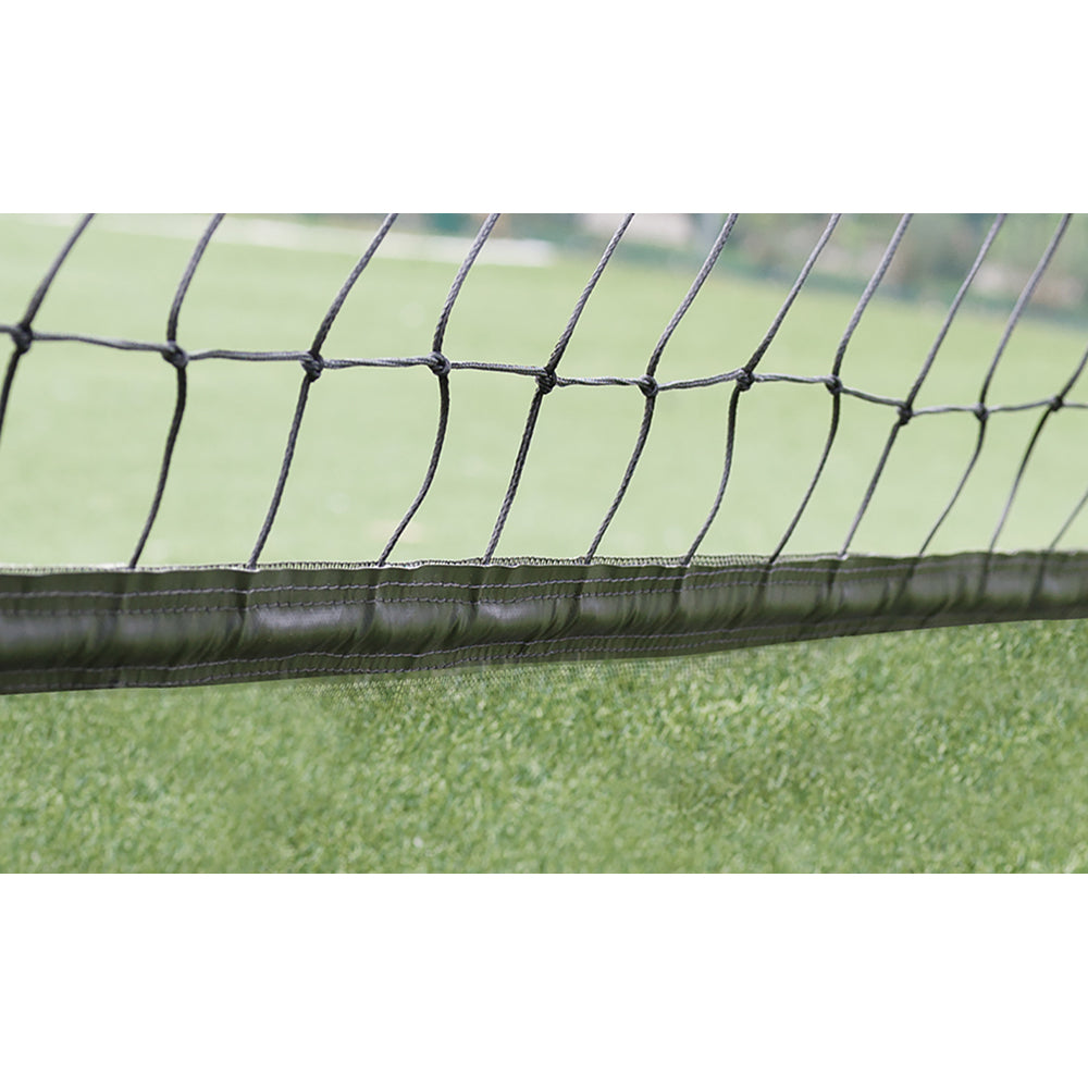 No 16 2mm thick Cricket Netting C/w Black Bottom Band Per Metre