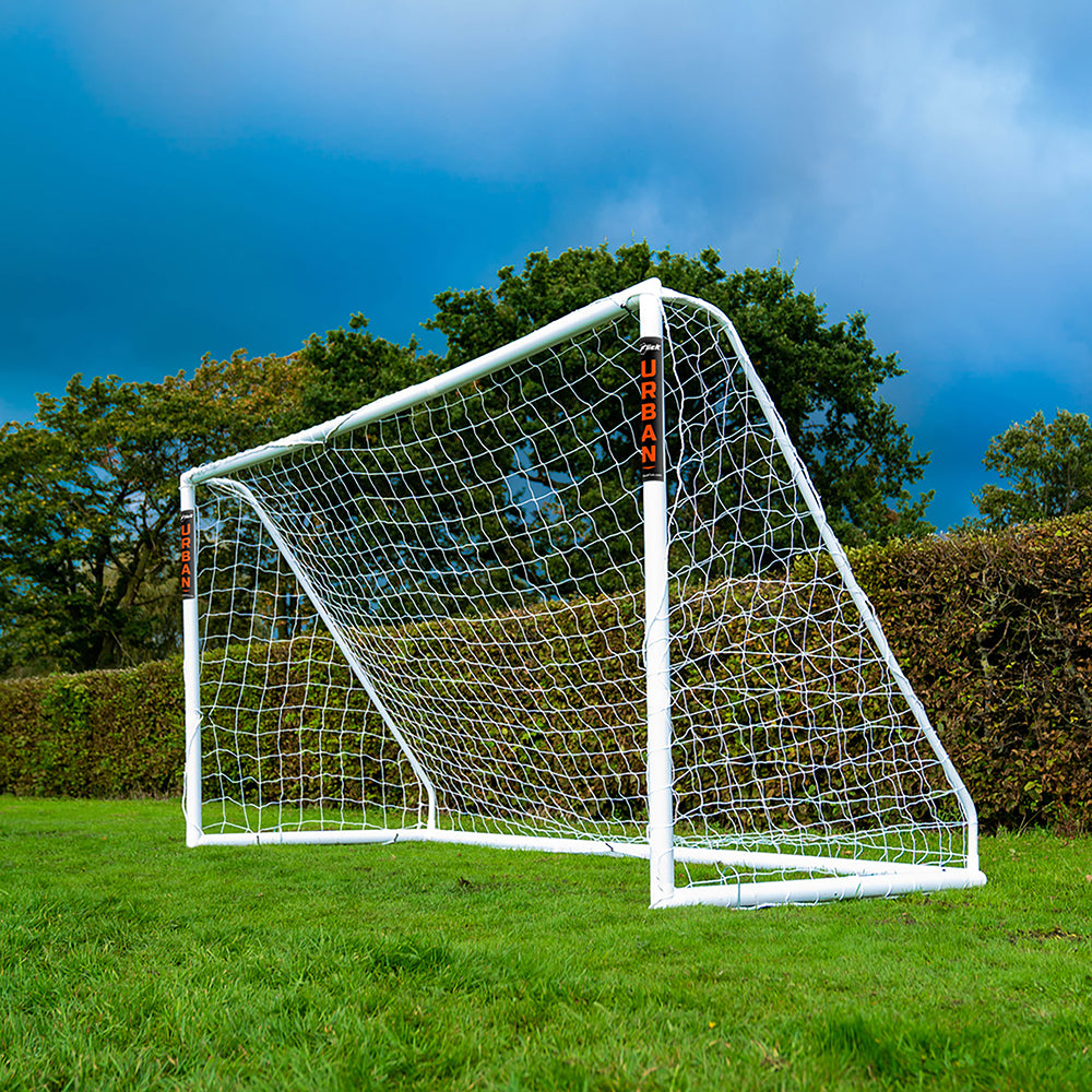 Football Flick Urban Match Goal