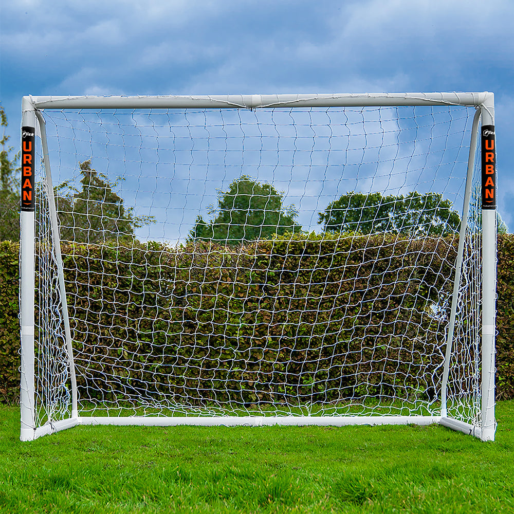 Football Flick Urban Match Goal