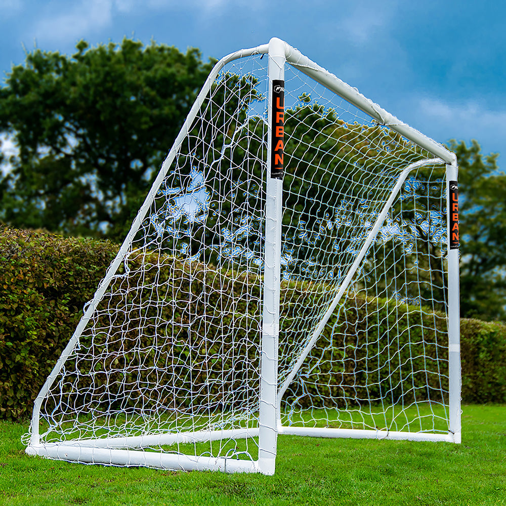 Football Flick Urban Match Goal