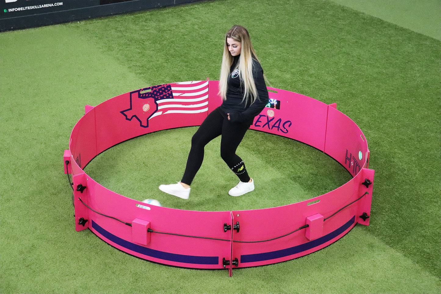 Icon Fast Feet Football Ring